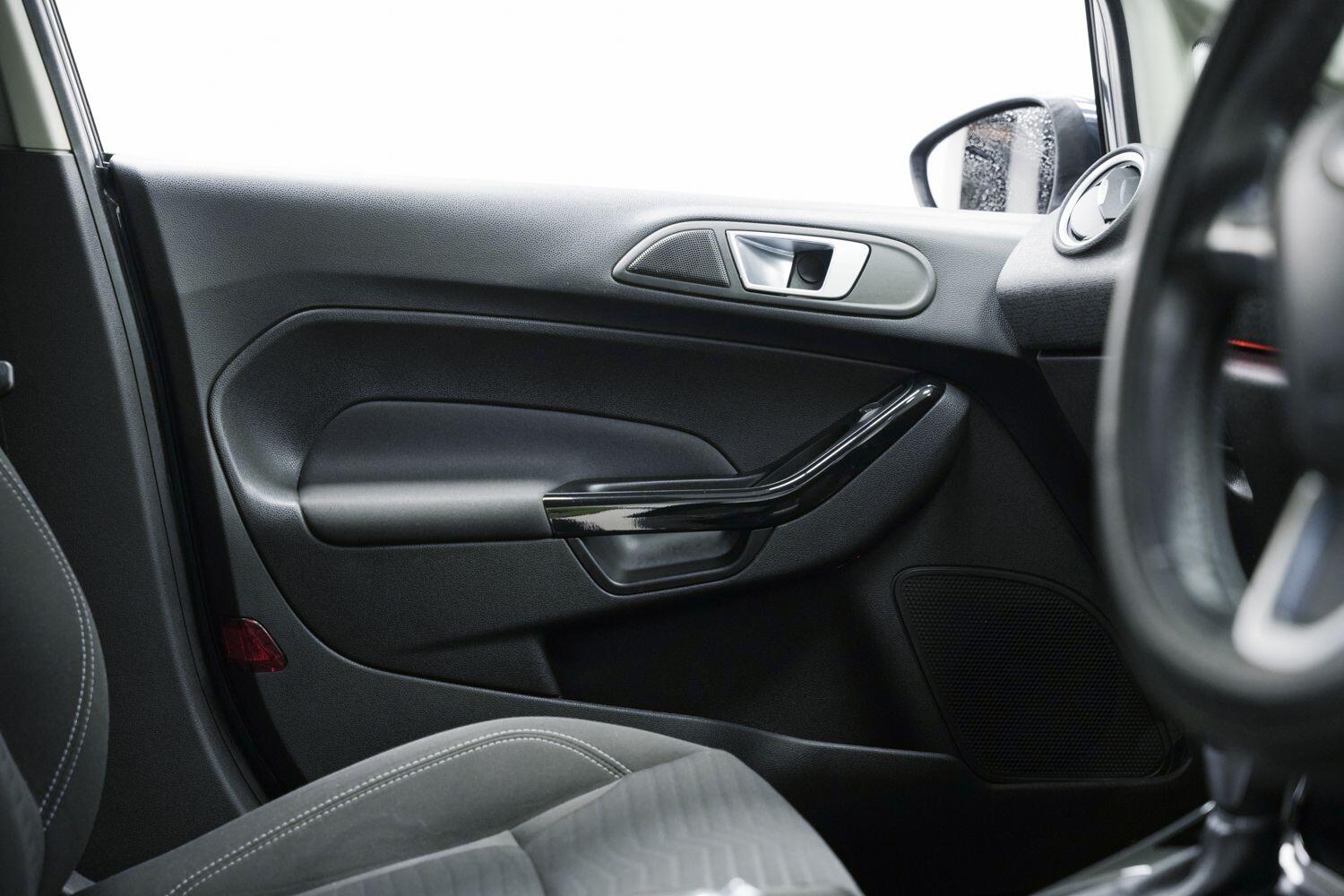 Used Ford Fiesta 2014 for sale - 77098017: Photo 20