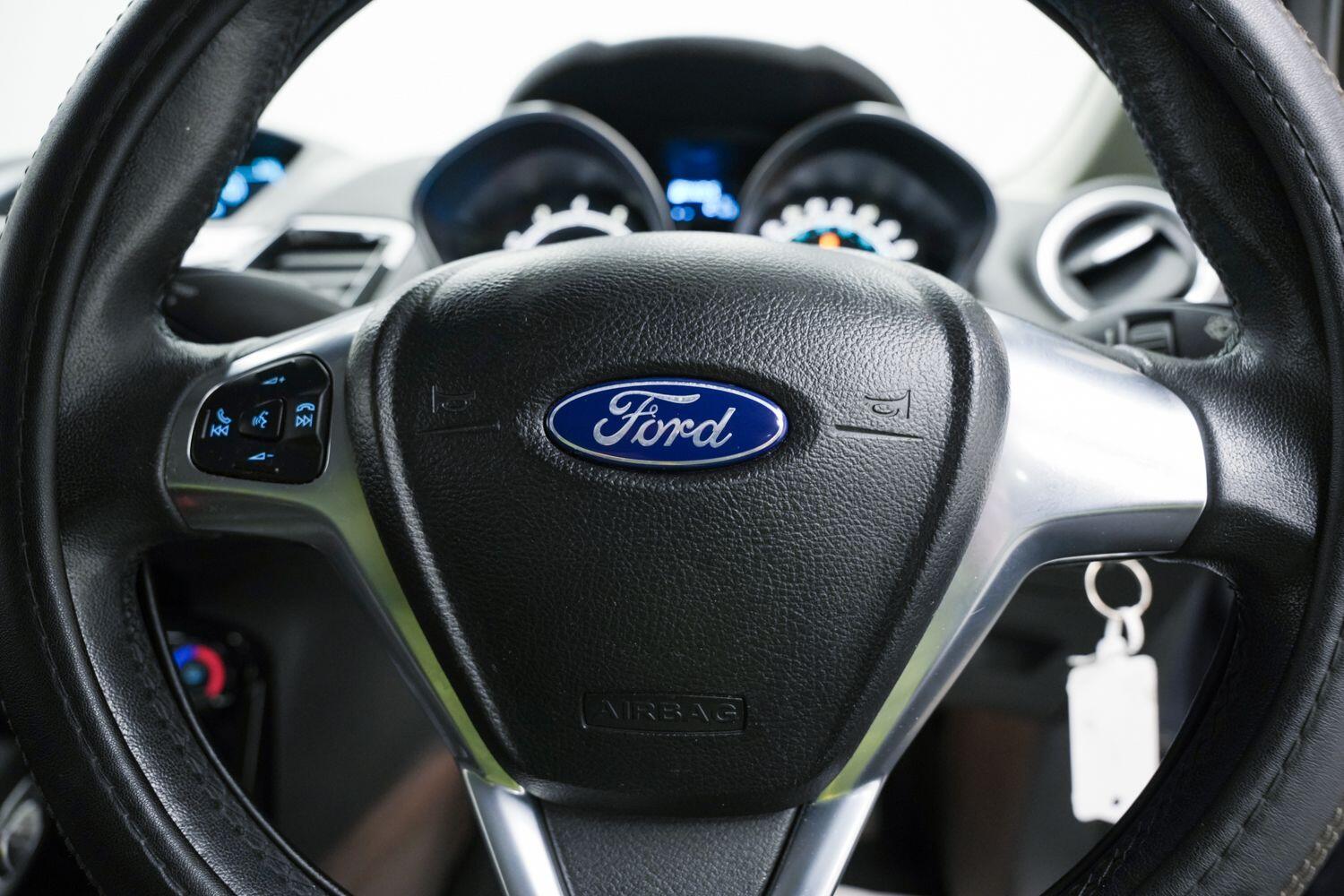Used Ford Fiesta 2014 for sale - 77098017: Photo 24