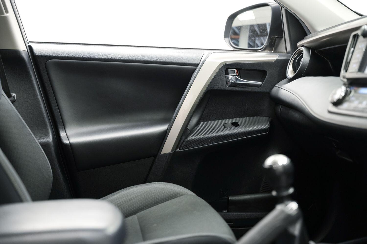 Used Toyota RAV4 2015 for sale - 76408380: Photo 19