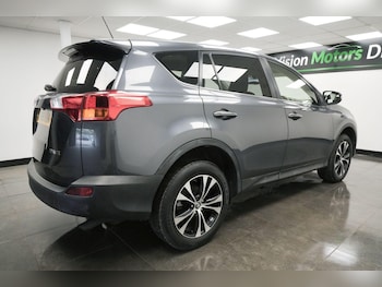 Used Toyota RAV4 2015 for sale - 76408380: Photo