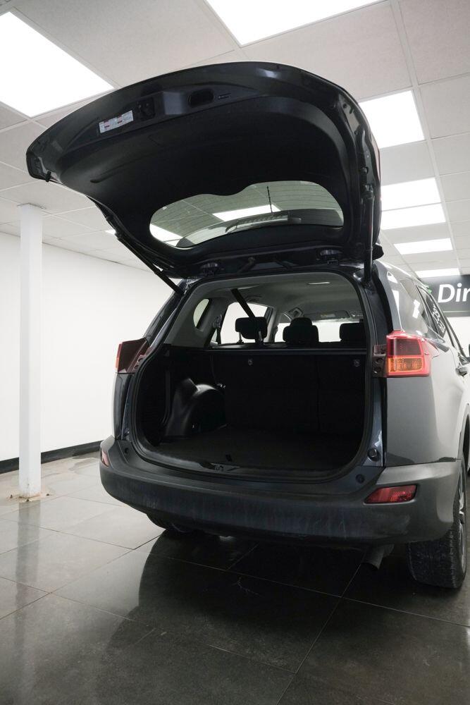 Used Toyota RAV4 2015 for sale - 76408380: Photo 6