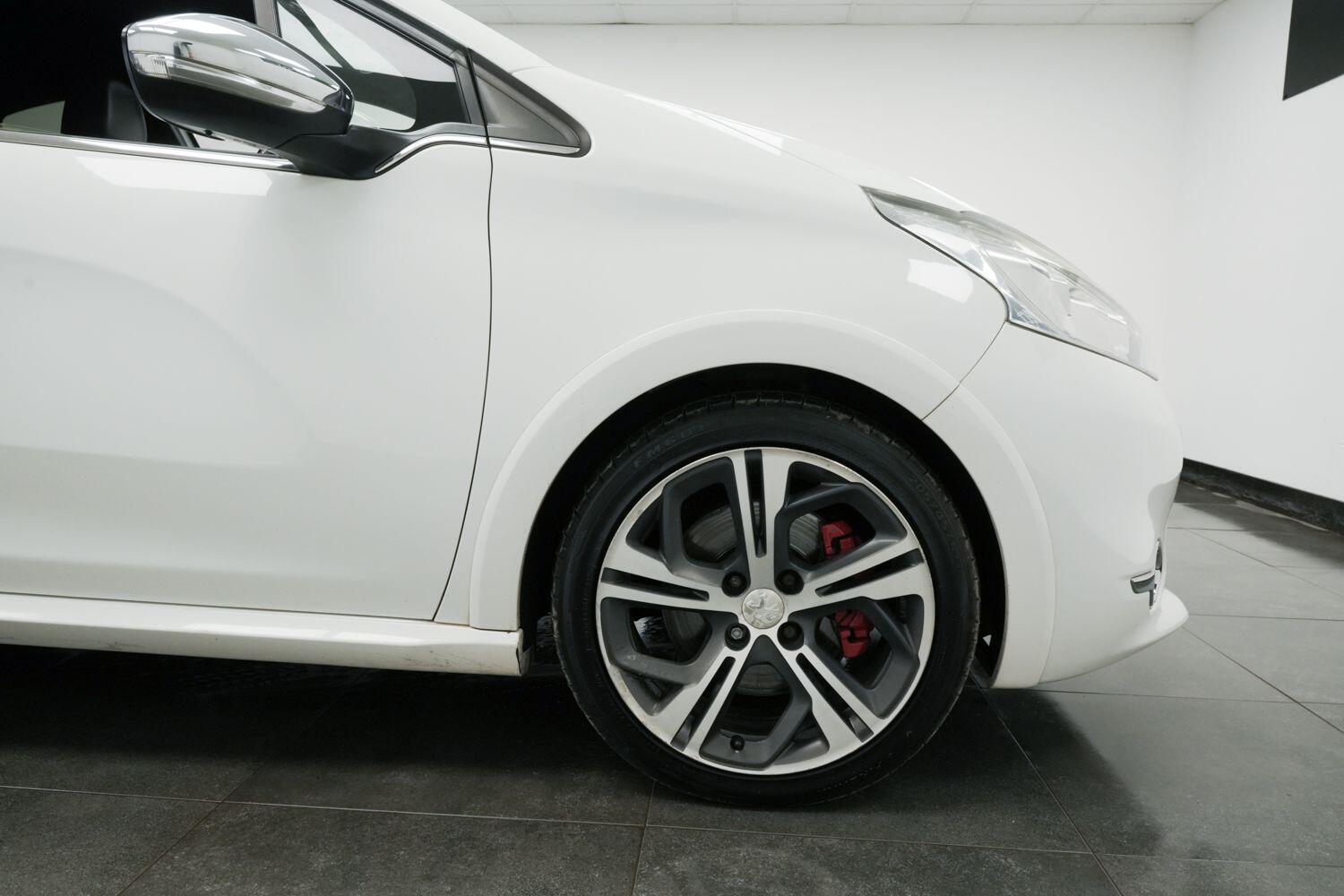 Used Peugeot 208 2014 for sale - 77066690: Photo 6