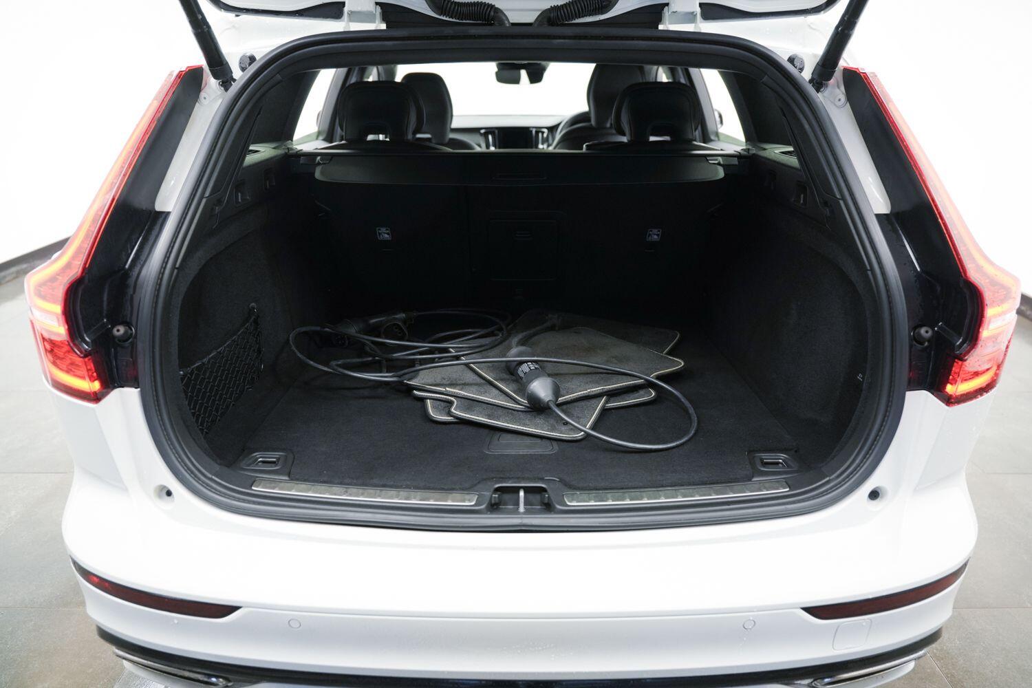 Used Volvo V60 for sale - 77166486: Photo 9