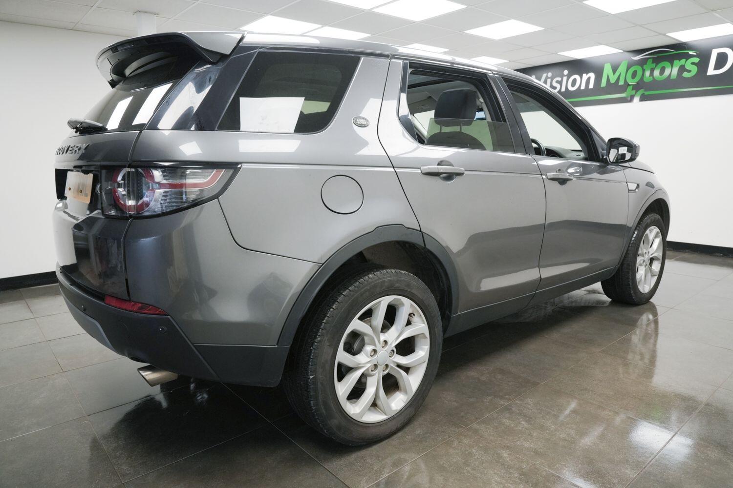 Used Land Rover Discovery Sport 2017 for sale - 76759314: Photo 4