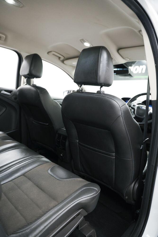 Used Ford Kuga 2015 for sale - 77633938: Photo 16