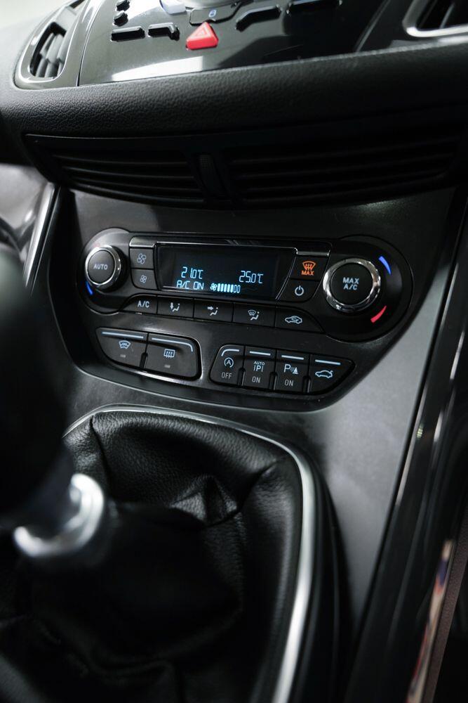 Used Ford Kuga 2015 for sale - 77633938: Photo 21