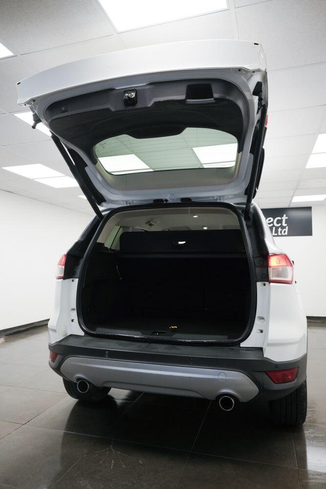 Used Ford Kuga 2015 for sale - 77633938: Photo 8