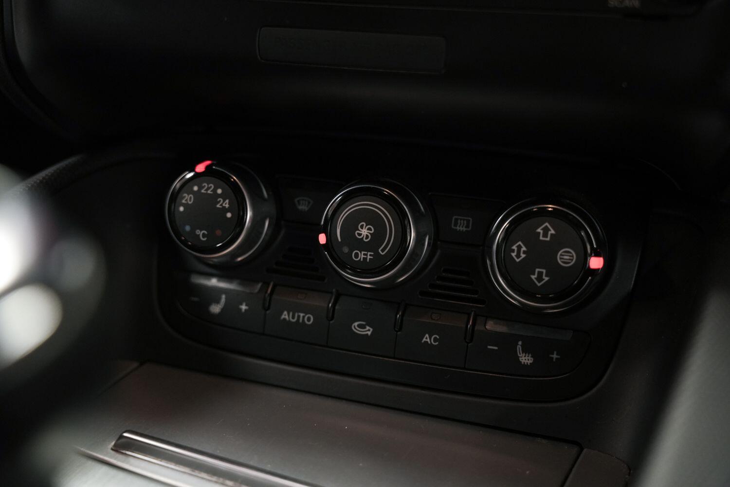 Used Audi TT 2010 for sale - 76360889: Photo 23