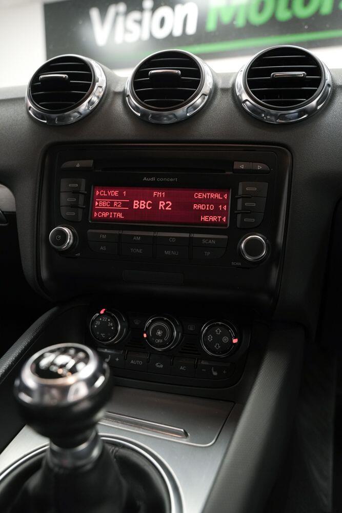 Used Audi TT 2010 for sale - 76360889: Photo 24