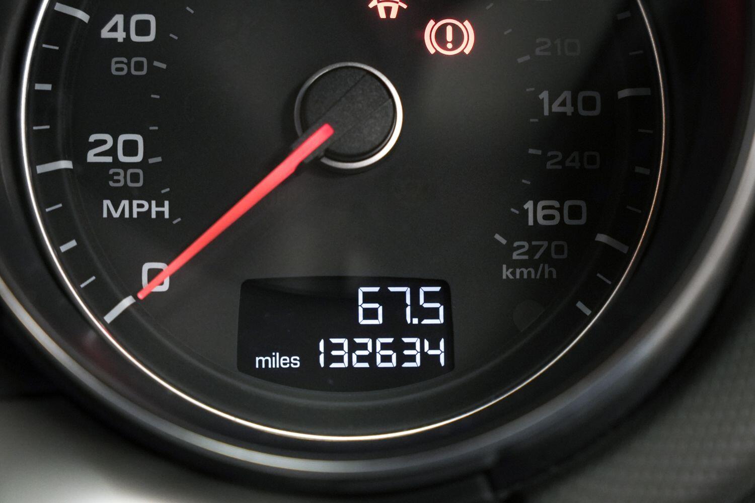 Used Audi TT 2010 for sale - 76360889: Photo 26