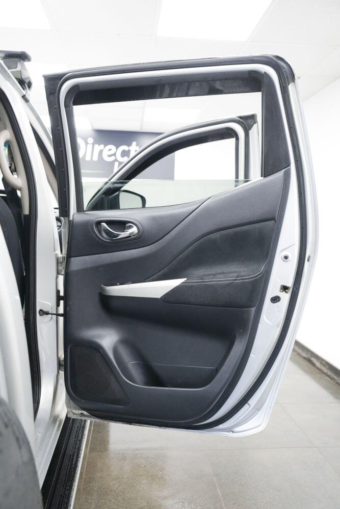 Used Nissan Navara 2016 for sale - 76824776: Photo 16