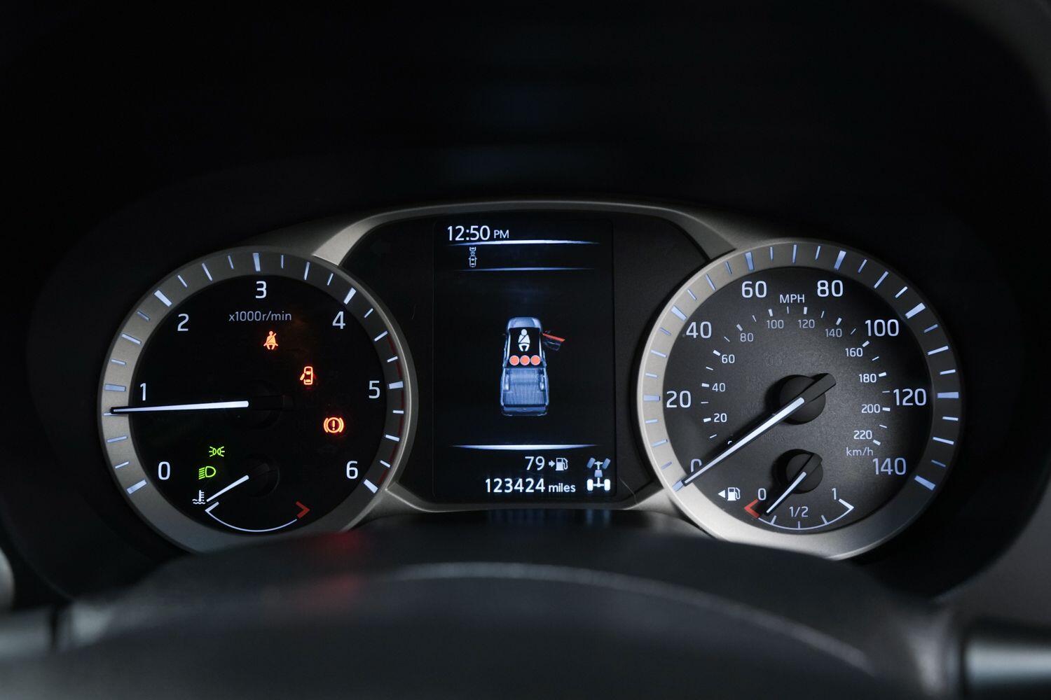 Used Nissan Navara 2016 for sale - 76824776: Photo 26