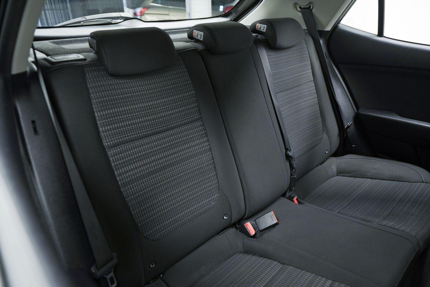 Used Kia Stonic 2018 for sale - 77440523: Photo 13