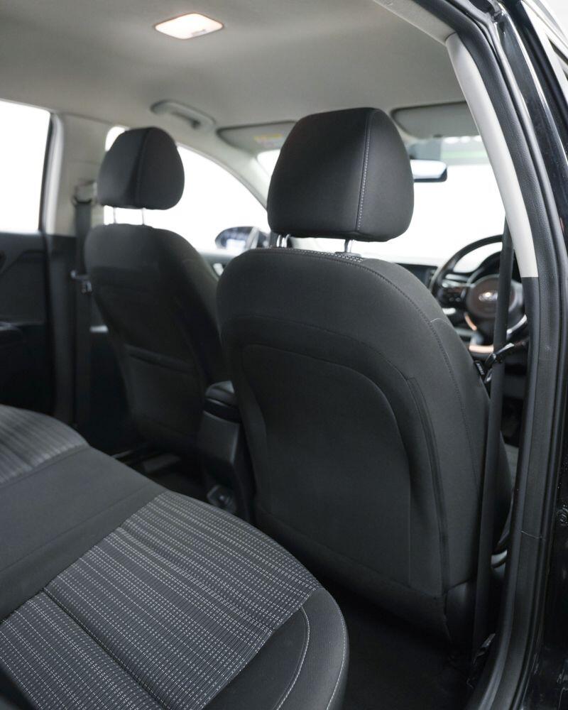 Used Kia Stonic 2018 for sale - 77440523: Photo 16