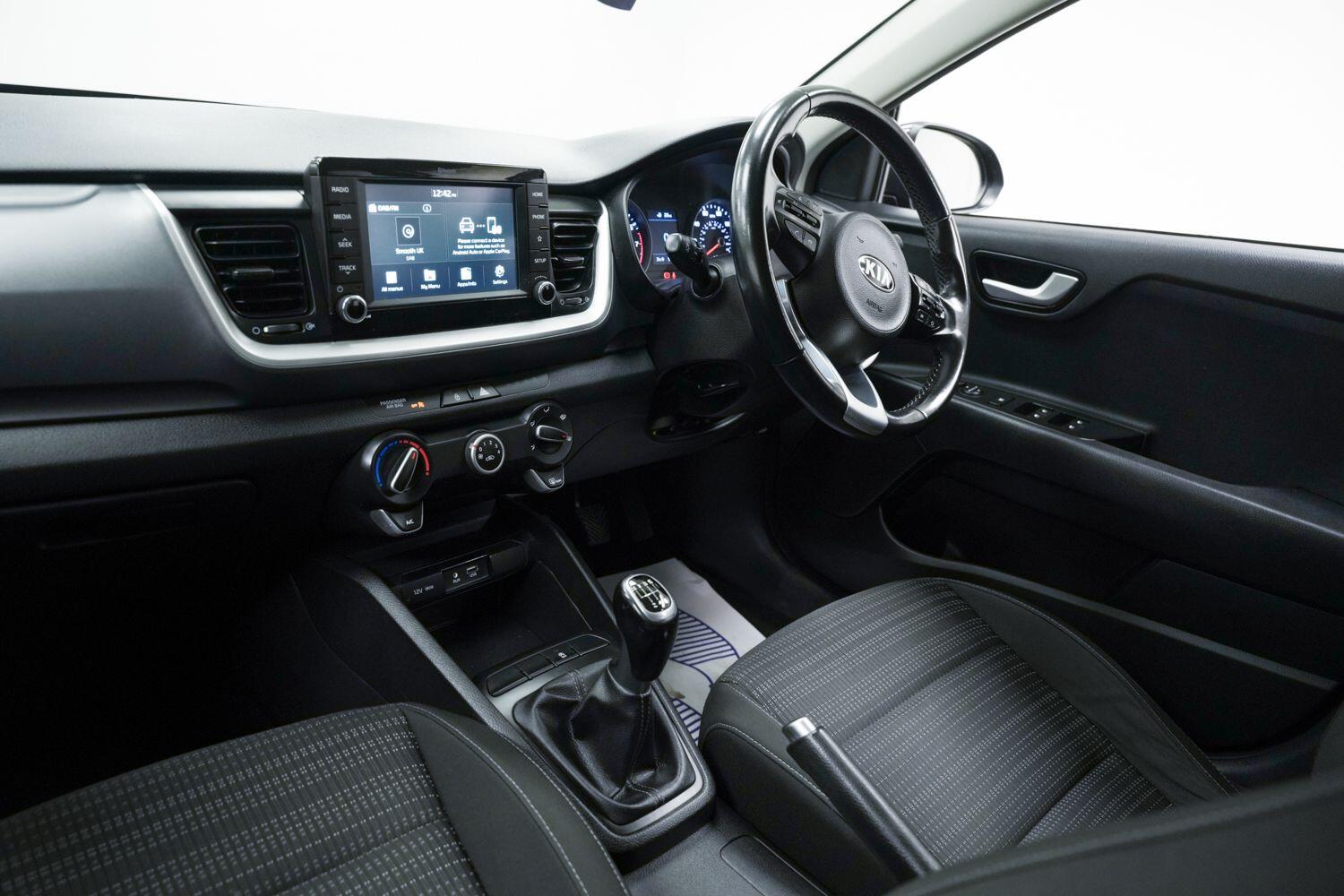 Used Kia Stonic 2018 for sale - 77440523: Photo 20