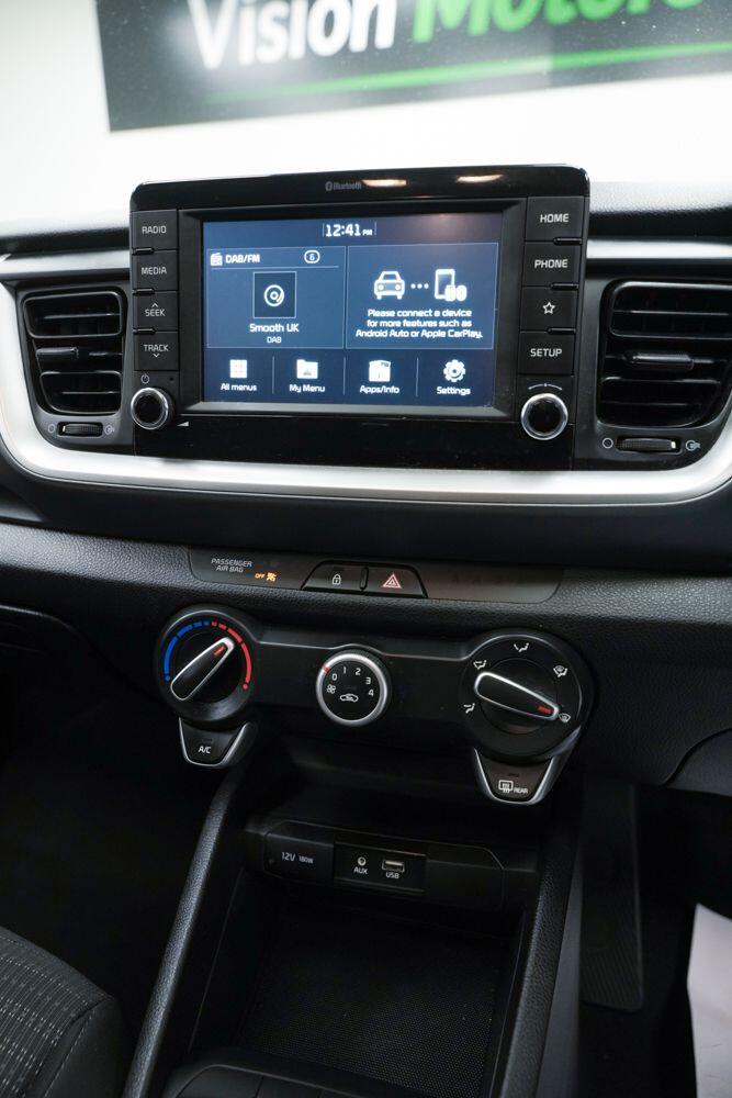 Used Kia Stonic 2018 for sale - 77440523: Photo 23