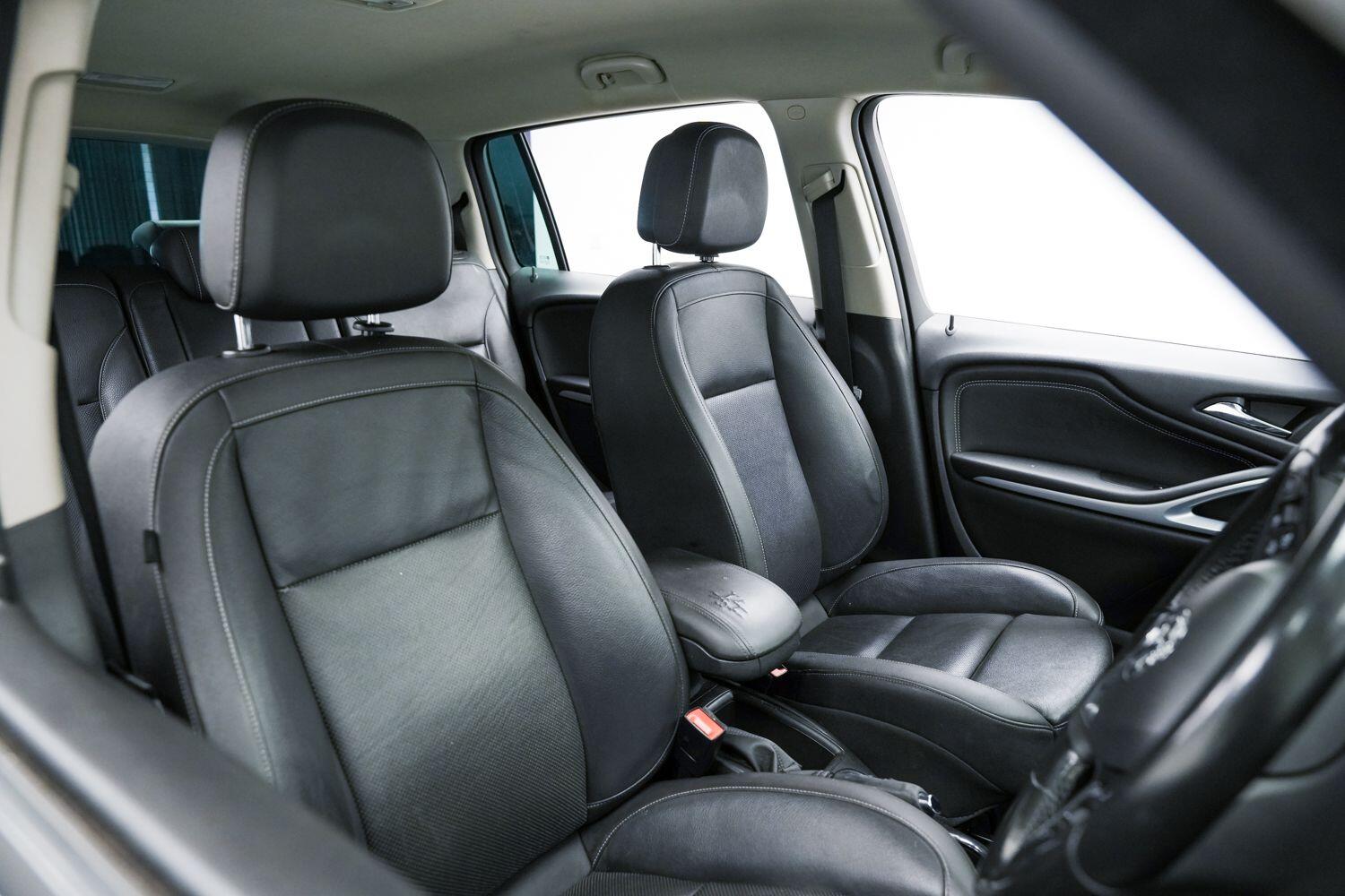 Used Vauxhall Zafira Tourer 2017 for sale - 77175589: Photo 12