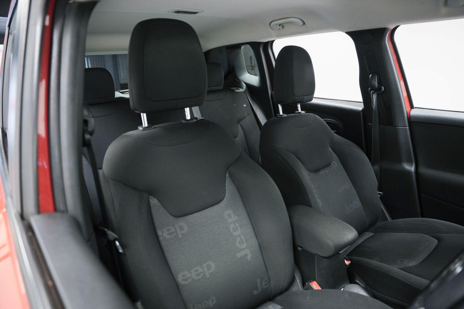 Used Jeep Renegade 2016 for sale - 77266659: Photo 10