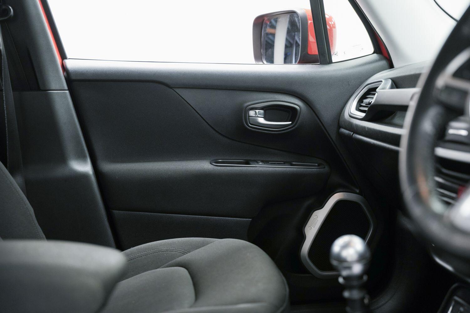 Used Jeep Renegade 2016 for sale - 77266659: Photo 20