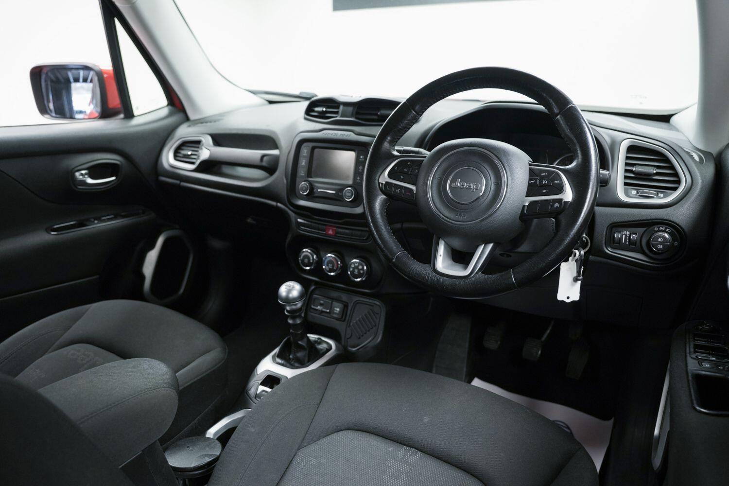 Used Jeep Renegade 2016 for sale - 77266659: Photo 9