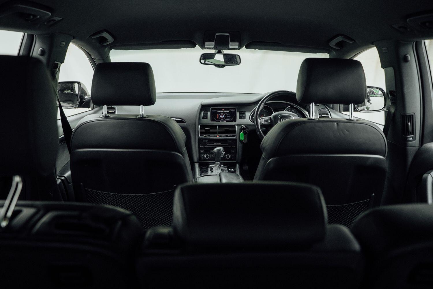 Used Audi Q7 2010 for sale - 76360344: Photo 11