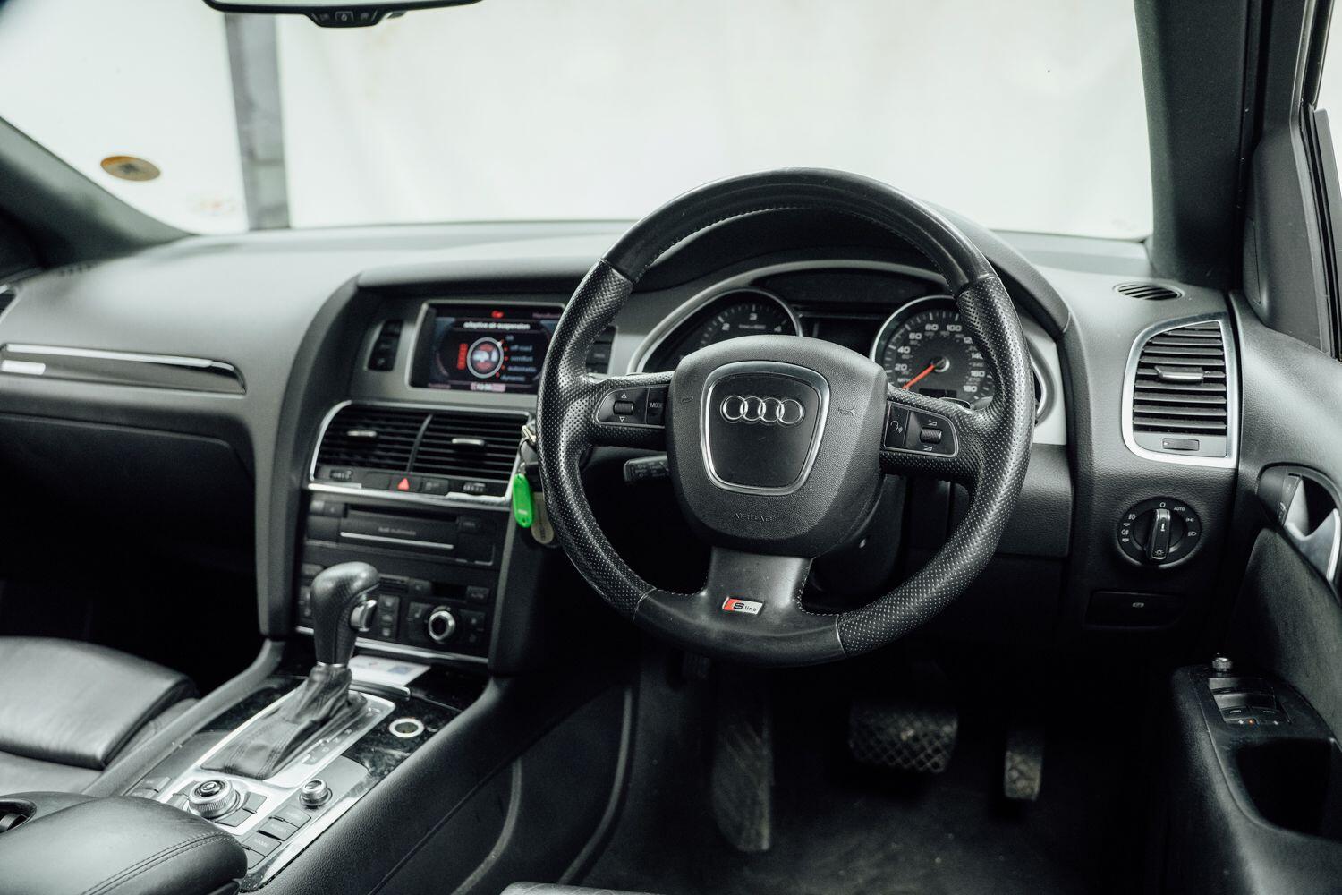 Used Audi Q7 2010 for sale - 76360344: Photo 12
