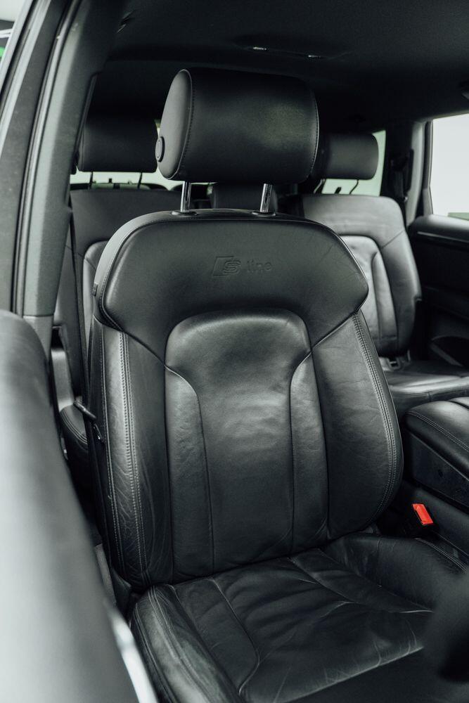 Used Audi Q7 2010 for sale - 76360344: Photo 14