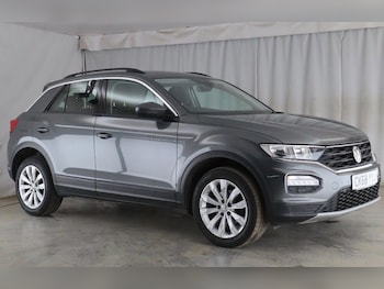 Used Volkswagen T-Roc 2018 for sale - 78898816: Photo
