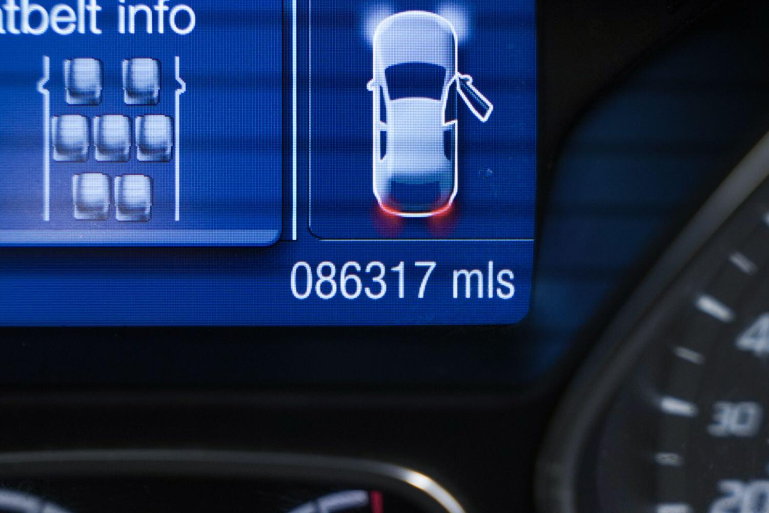 Used Ford Grand C-Max 2014 for sale - 77440763: Photo 25