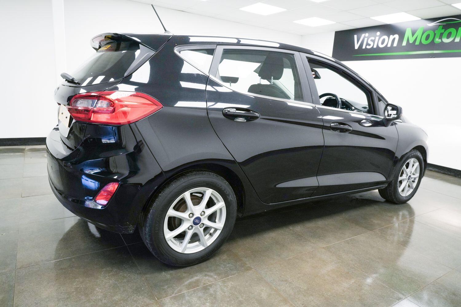 Used Ford Fiesta for sale - 76825122: Photo 4