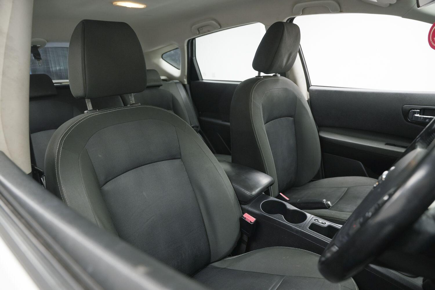 Used Nissan Qashqai 2011 for sale - 77898513: Photo 12