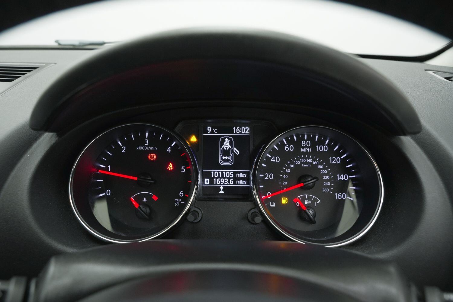 Used Nissan Qashqai 2011 for sale - 77898513: Photo 20