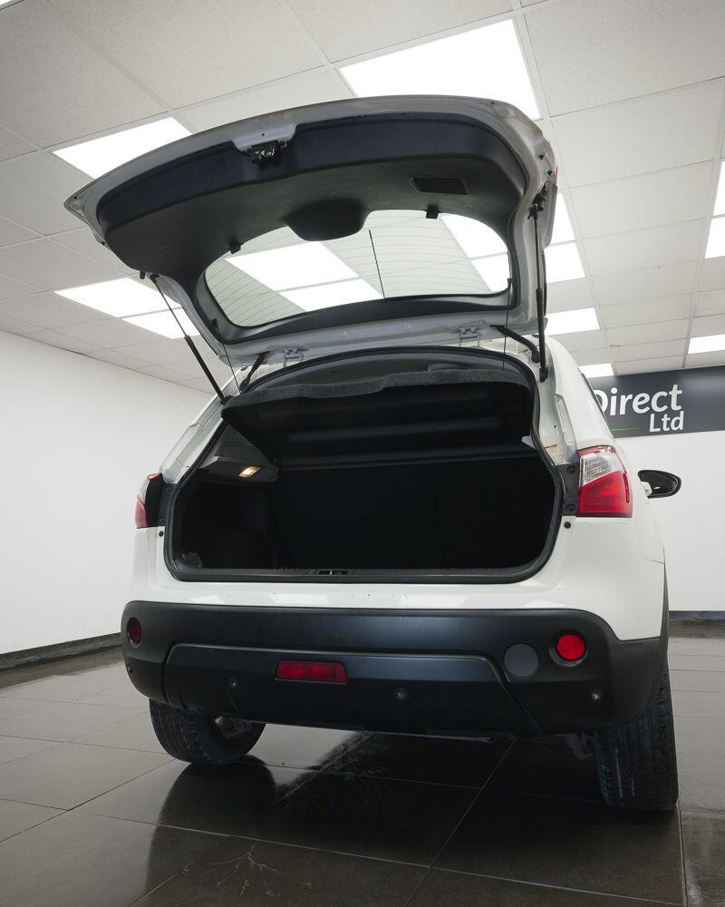 Used Nissan Qashqai 2011 for sale - 77898513: Photo 8