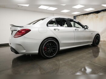 Used Mercedes-Benz C Class 2015 for sale - 77549422: Photo