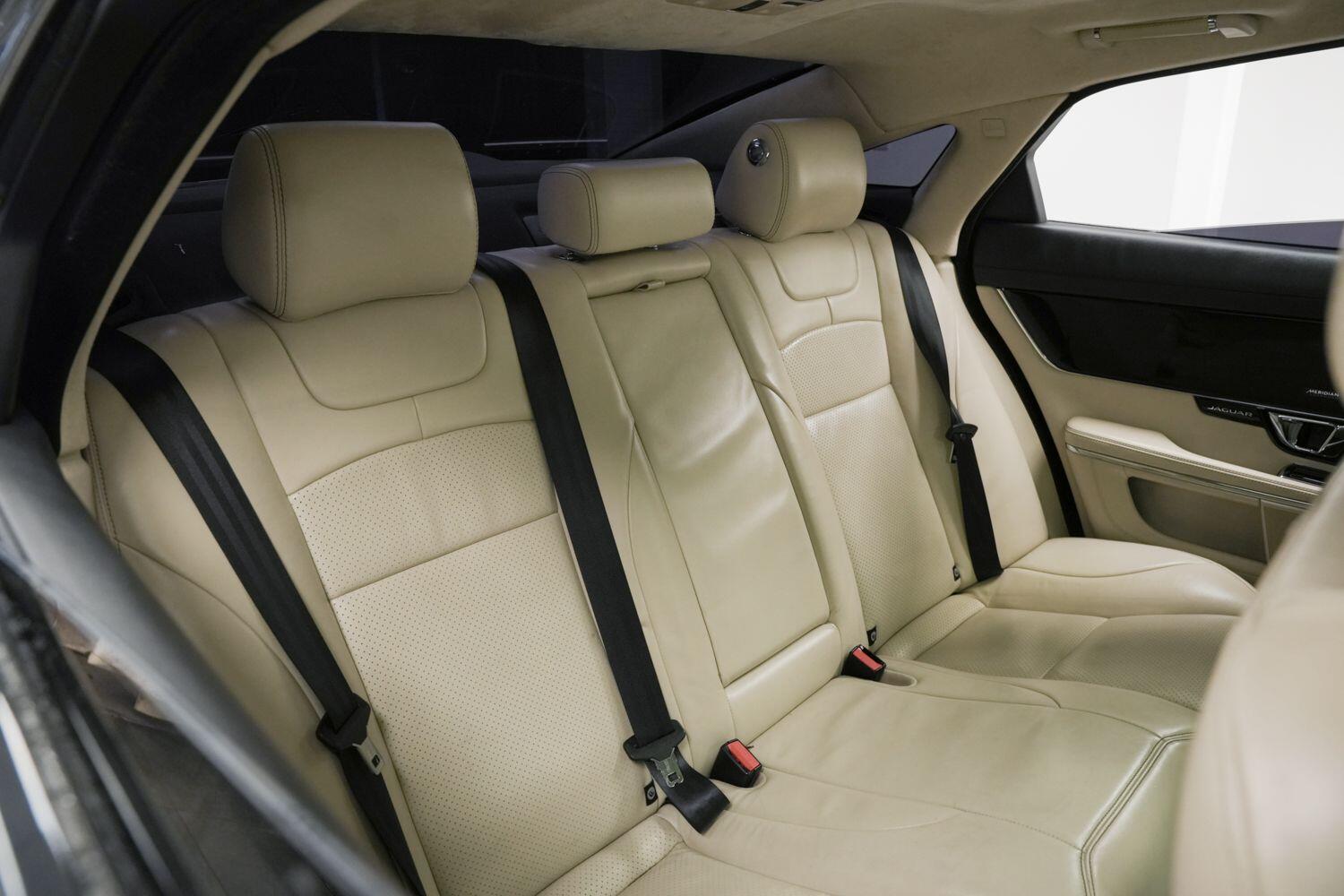 Used Jaguar XJ 2014 for sale - 77315029: Photo 15