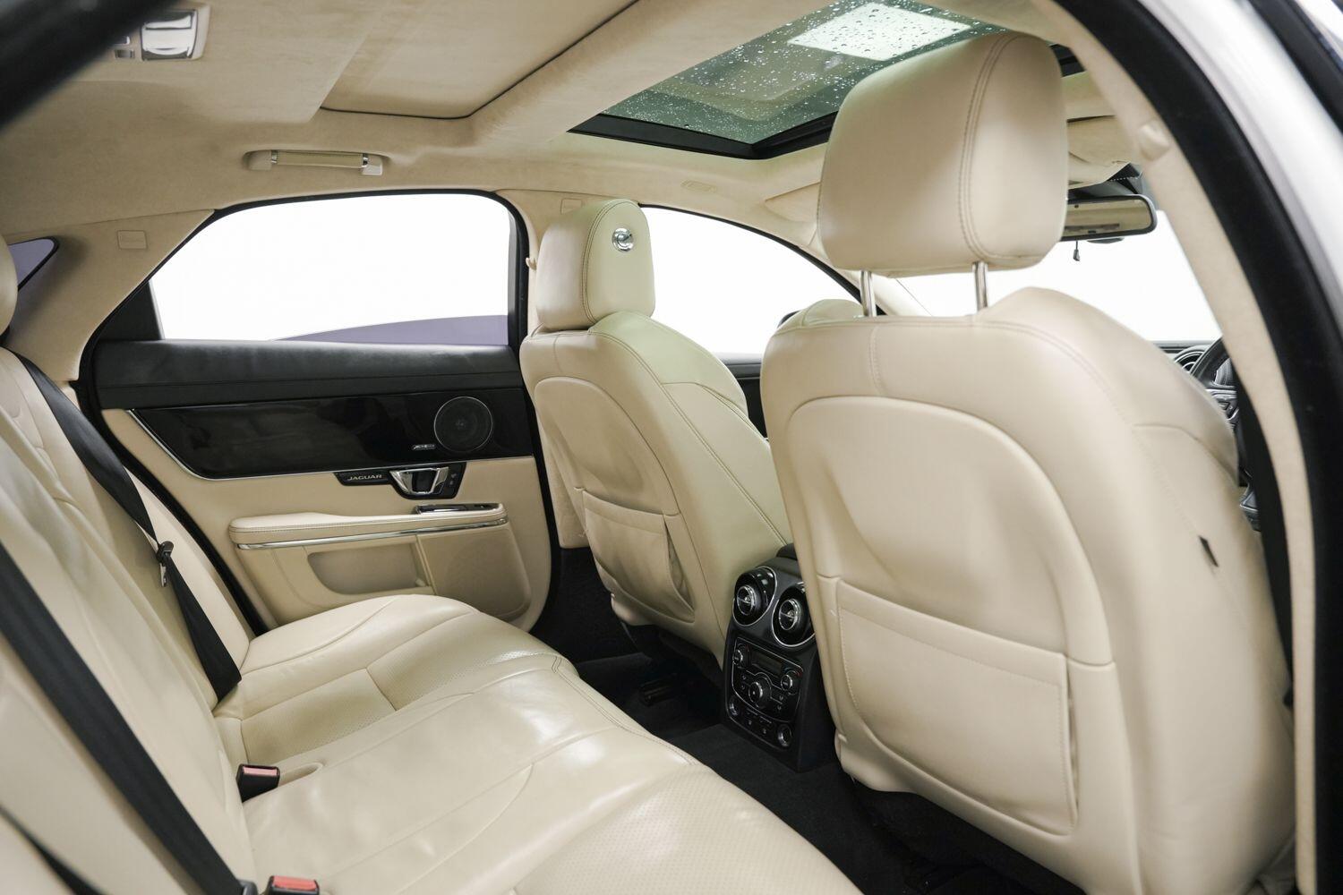 Used Jaguar XJ 2014 for sale - 77315029: Photo 18