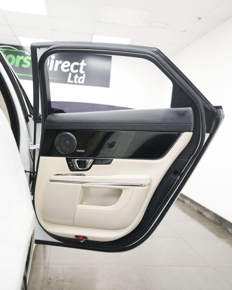 Used Jaguar XJ 2014 for sale - 77315029: Photo 20