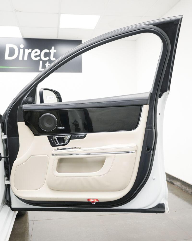 Used Jaguar XJ 2014 for sale - 77315029: Photo 21