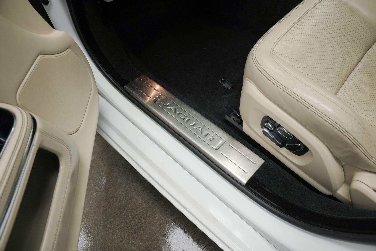 Used Jaguar XJ 2014 for sale - 77315029: Photo 34