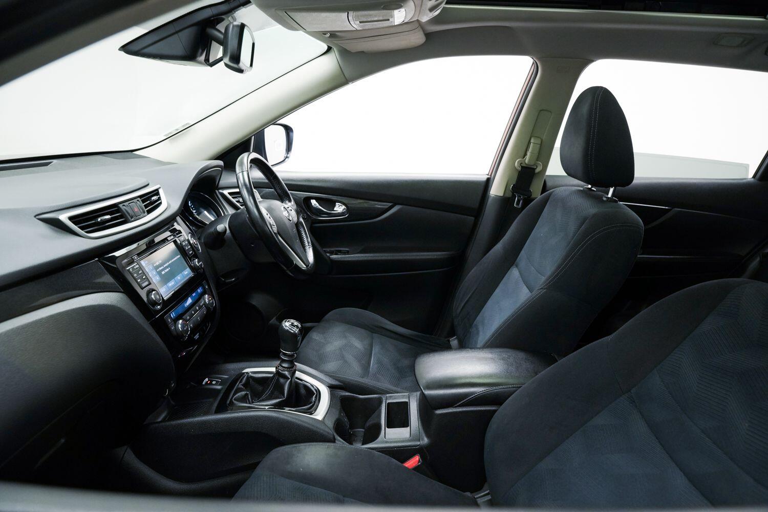 Used Nissan X-Trail for sale - 77166991: Photo 28