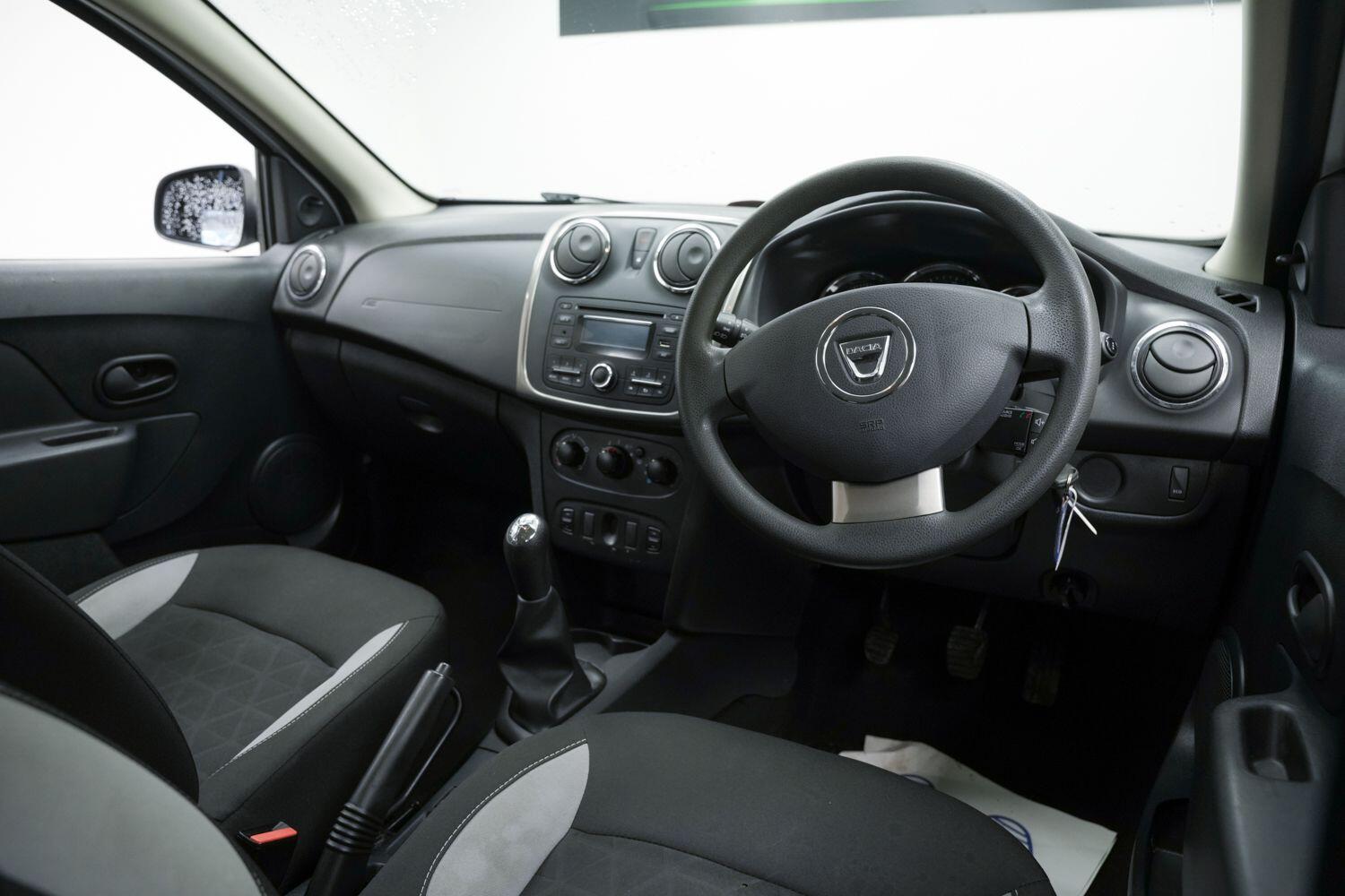 Used Dacia Sandero Stepway 2016 for sale - 77267190: Photo 11