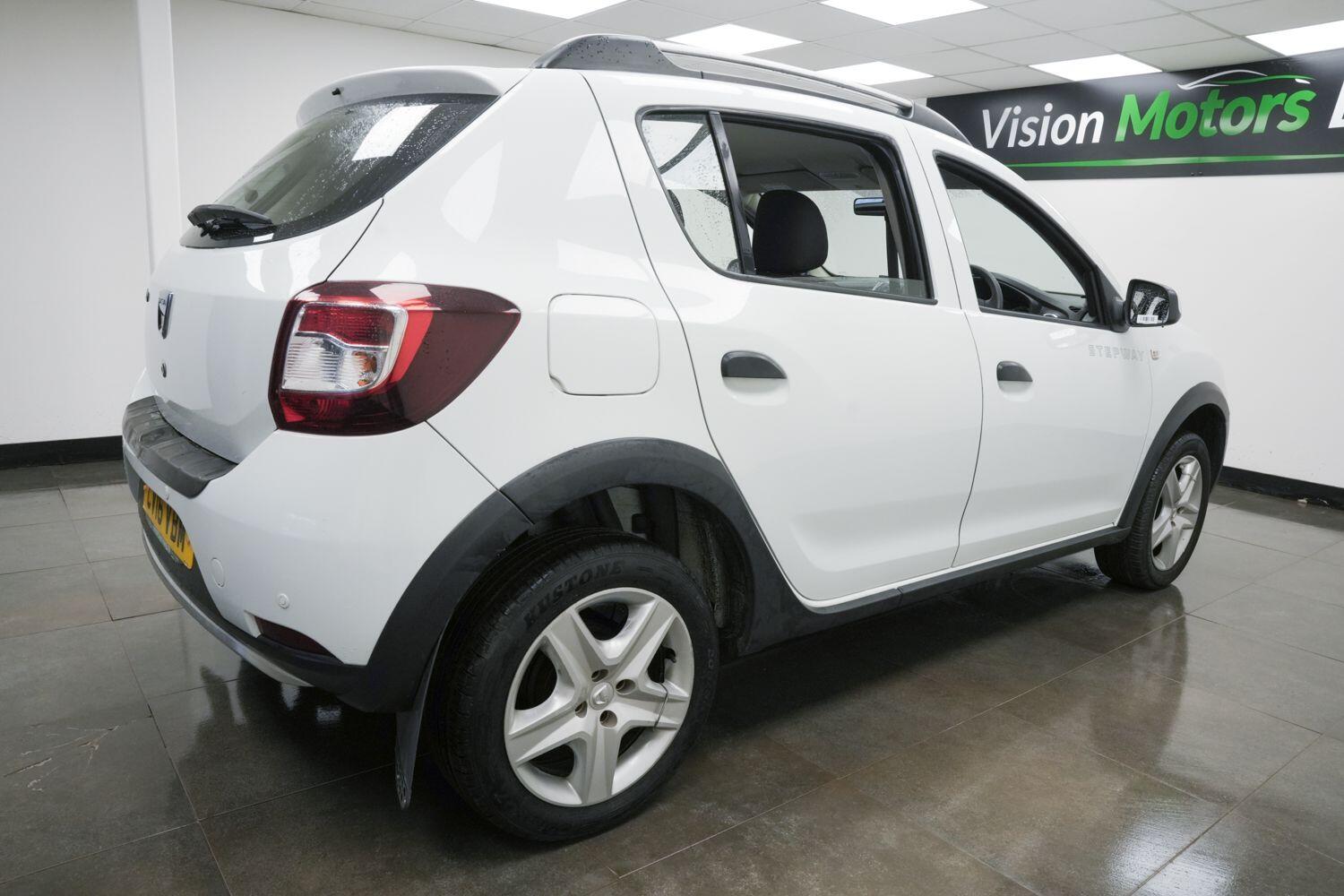 Used Dacia Sandero Stepway 2016 for sale - 77267190: Photo 4