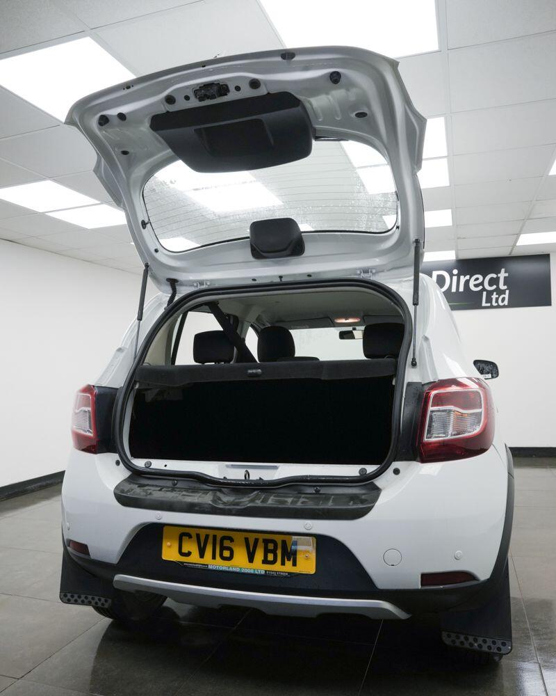 Used Dacia Sandero Stepway 2016 for sale - 77267190: Photo 8