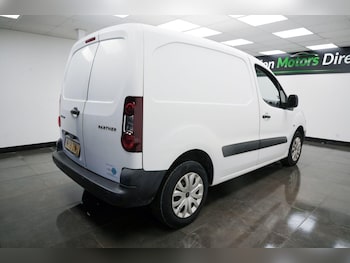 Used Peugeot Partner 2018 for sale - 77098002: Photo