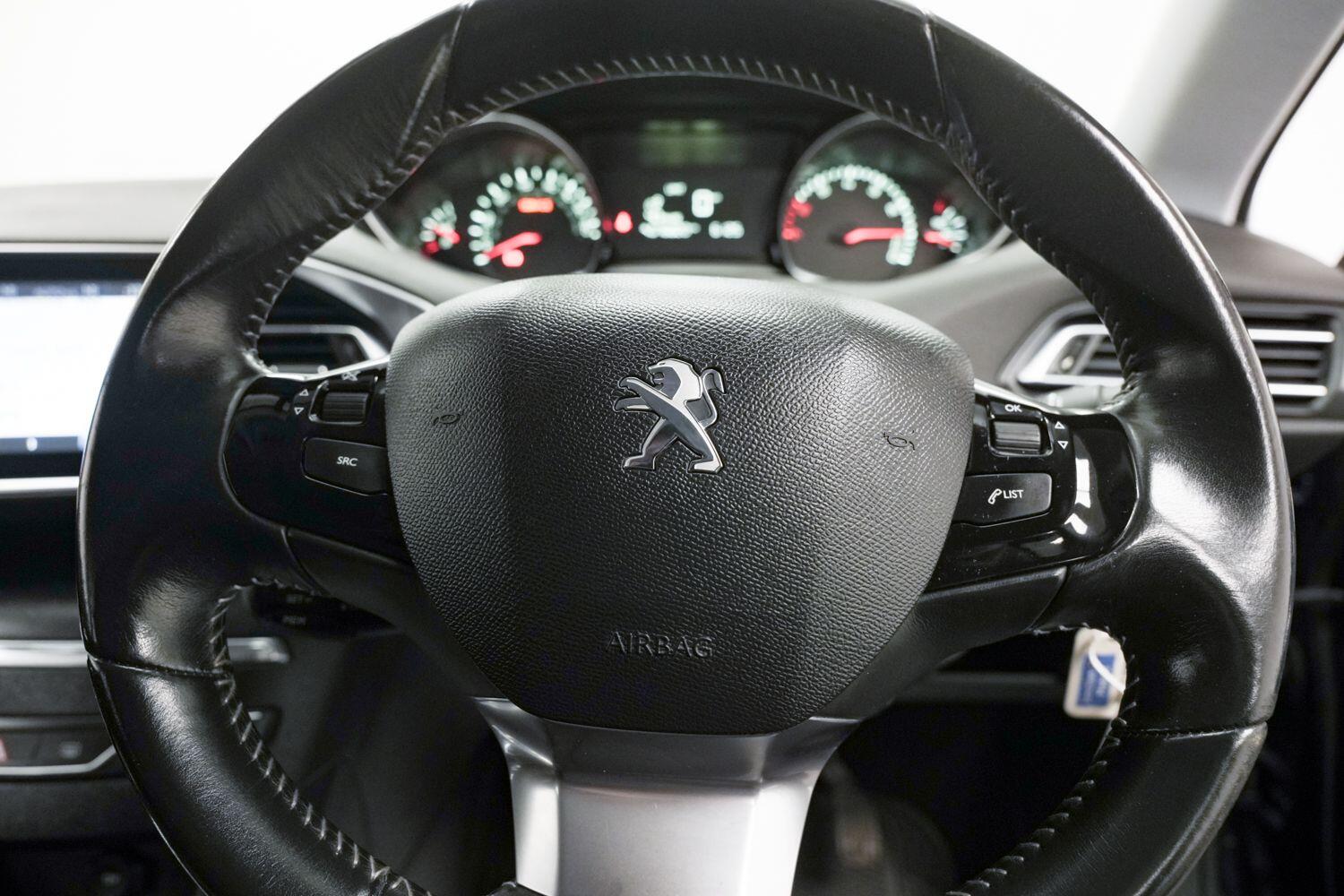 Used Peugeot 308 2014 for sale - 77612397: Photo 24