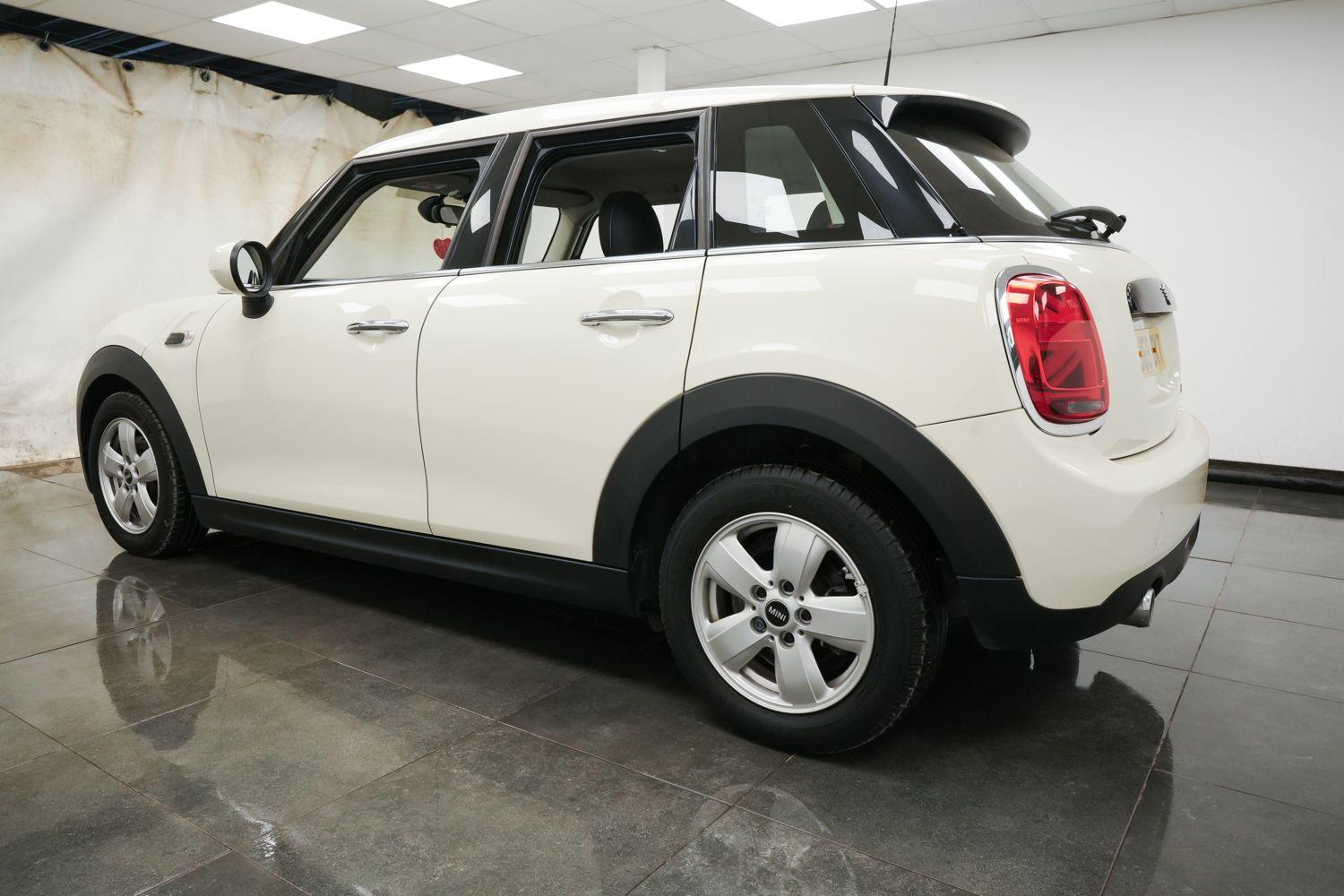 Used MINI Hatch 2019 for sale - 76360872: Photo 7