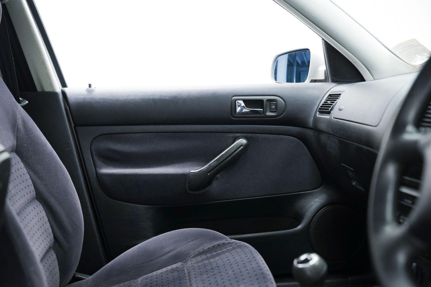 Used Volkswagen Golf 1999 for sale - 77468871: Photo 21