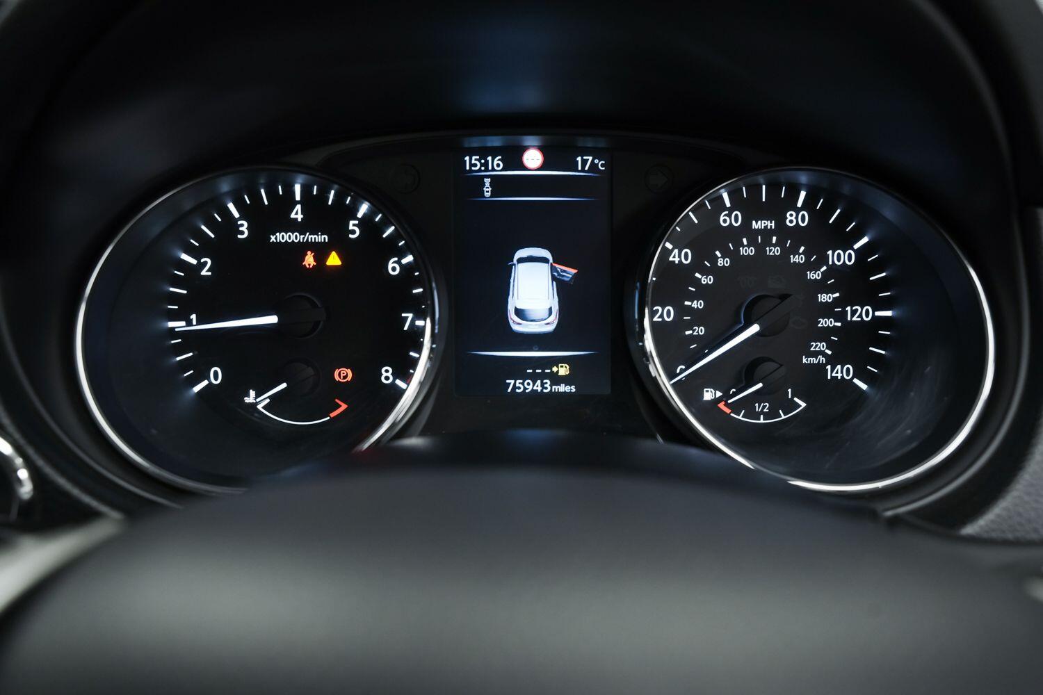 Used Nissan Qashqai 2016 for sale - 76361432: Photo 24