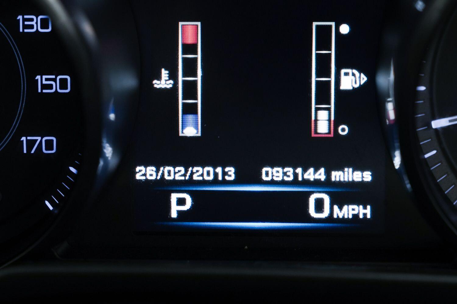 Used Jaguar XE 2015 for sale - 77440787: Photo 18