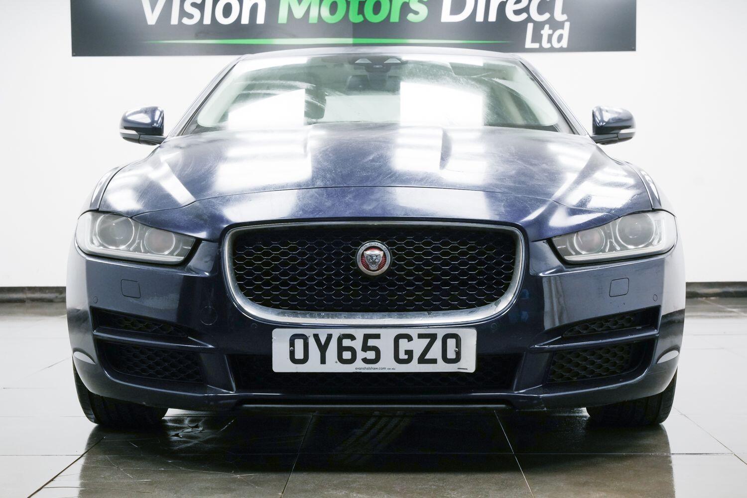 Used Jaguar XE 2015 for sale - 77440787: Photo 3